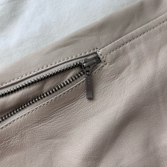 Hinge tan leather jacket - Picture 7 of 8